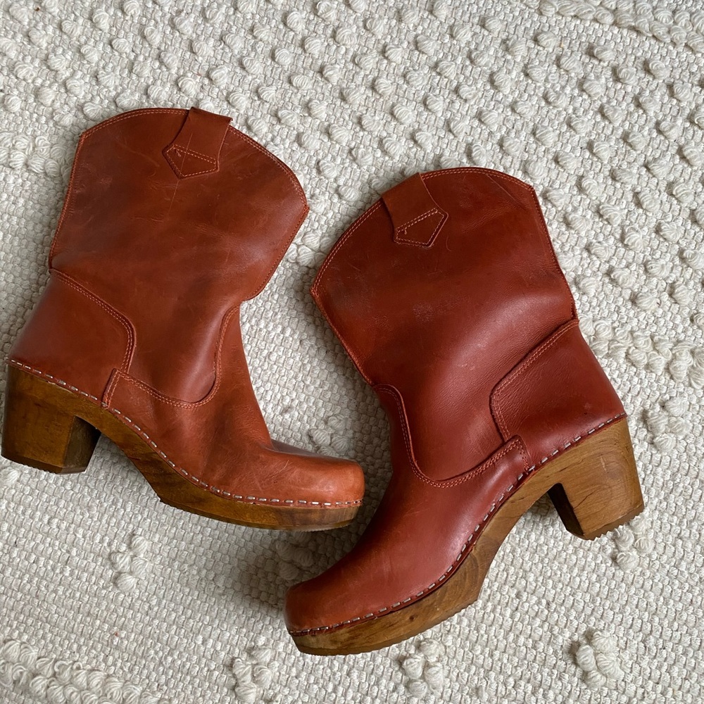 Sanita boot size 41